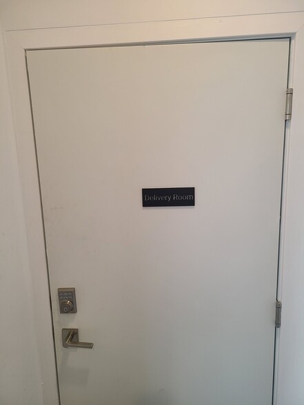 1620 Cecil B Moore Ave, Philadelphia, PA à louer - Photo du bâtiment - Image 3 de 8