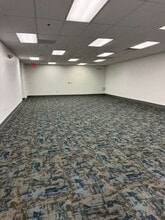 1525 NW 3rd St, Deerfield Beach, FL à louer Photo intérieure- Image 2 de 3