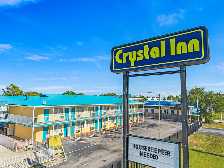 4600 34th St S, Saint Petersburg, FL à vendre - Photo du bâtiment - Image 2 de 18