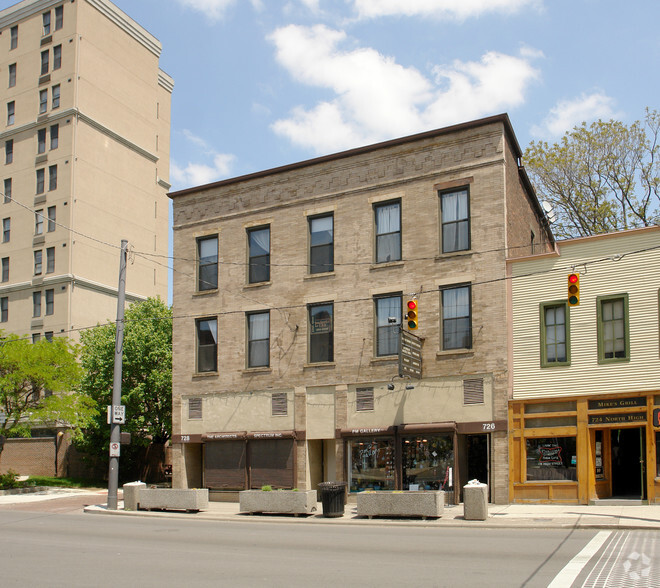 726-728 N High St, Columbus, OH for lease - Building Photo - Image 2 of 2