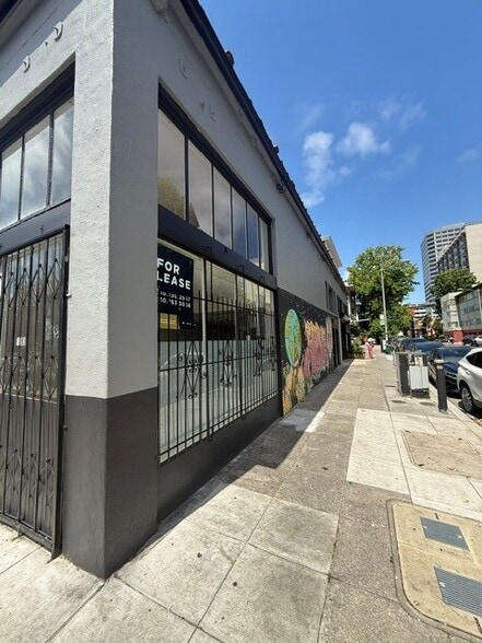 1585-1593 Madison St, Oakland, CA for lease - Building Photo - Image 2 of 4