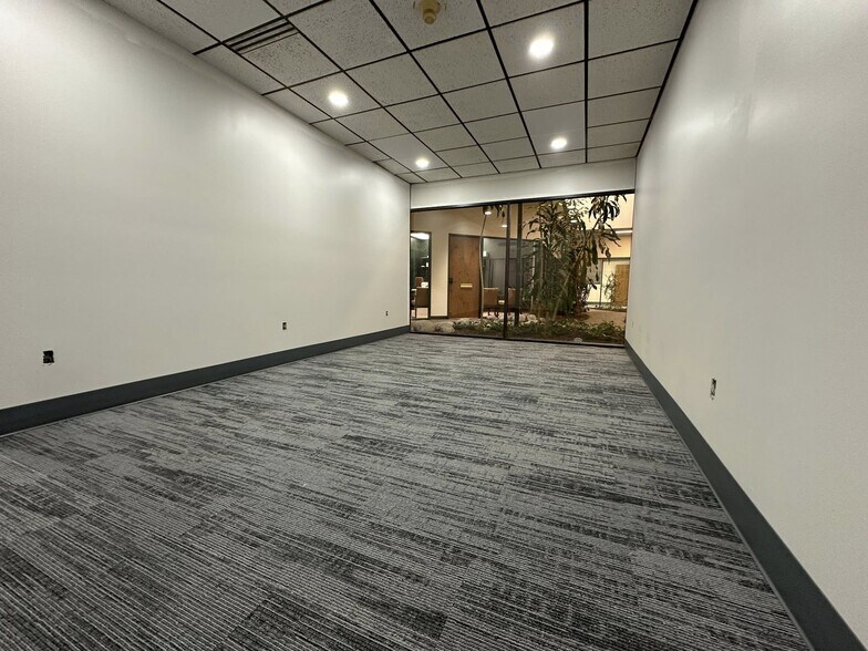 40 Adloff Ln, Springfield, IL à louer - Photo du bâtiment - Image 3 de 29