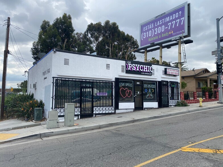 3916-3920 E 3rd St, Los Angeles, CA à louer - Photo du bâtiment - Image 2 de 13