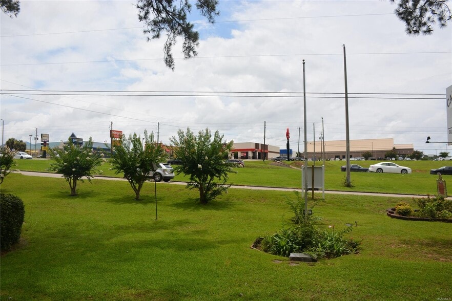 802 Boll Weevil Cir, Enterprise, AL for sale - Building Photo - Image 1 of 5