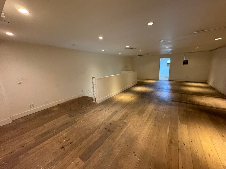 449-451 N Fairfax Ave, Los Angeles, CA à louer - Photo du bâtiment - Image 3 de 12