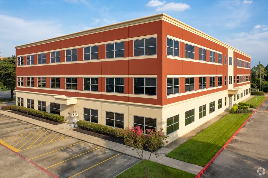 13215 Dotson Rd, Houston, TX à louer - Photo du bâtiment - Image 2 de 16