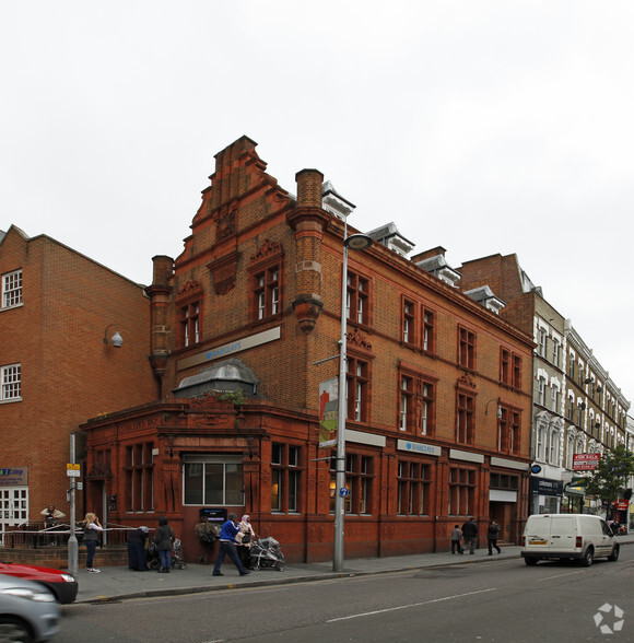 184-186 High St, London for lease - Primary Photo - Image 1 of 2