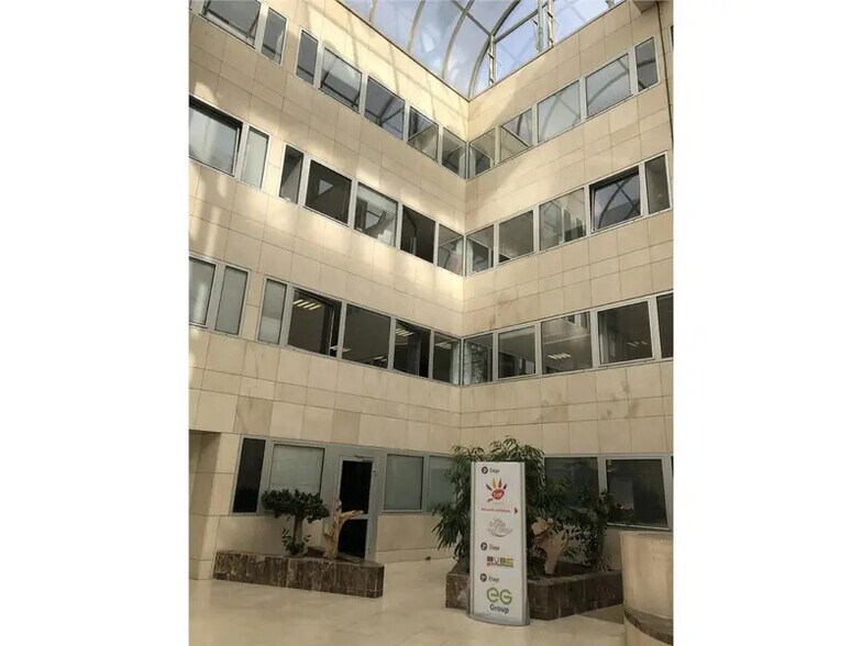 Bureau dans Cergy à louer - Photo intérieure - Image 3 de 9