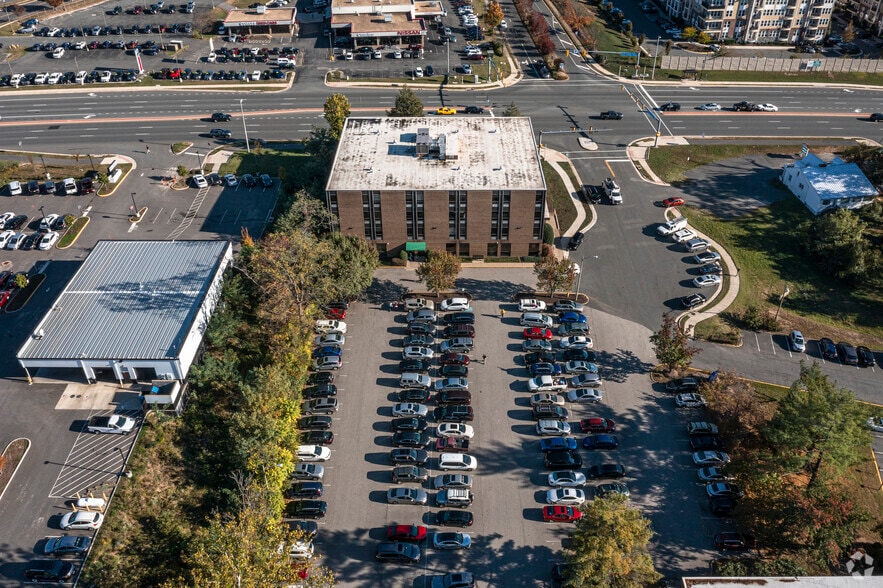 14904 Richmond Hwy, Woodbridge, VA for lease - Building Photo - Image 2 of 25