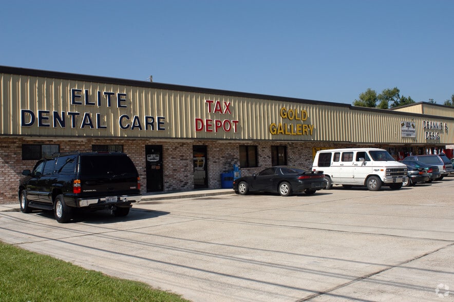 243 Canal St, Luling, LA for sale - Primary Photo - Image 1 of 12