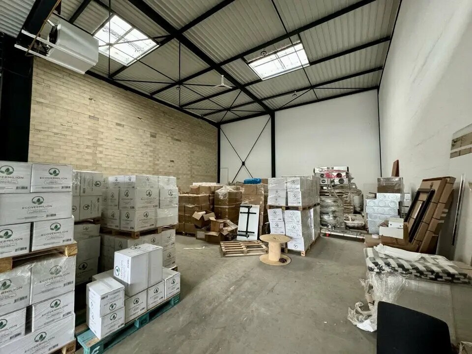 4 Rue Magnier-Bédu, Groslay for lease Interior Photo- Image 1 of 10