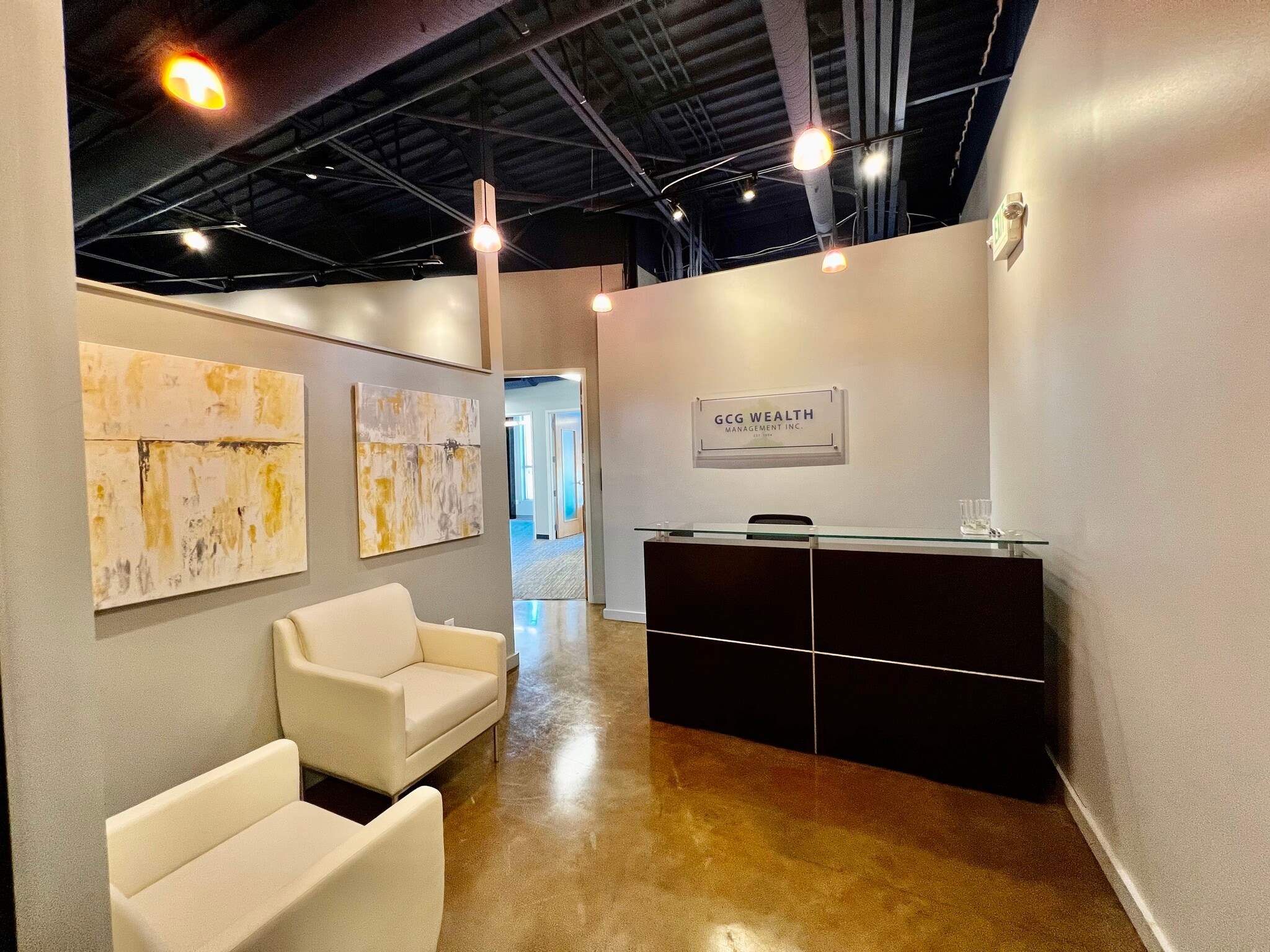 19900 W Catawba Ave, Cornelius, NC for lease Interior Photo- Image 1 of 9