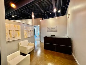 19900 W Catawba Ave, Cornelius, NC for lease Interior Photo- Image 1 of 9