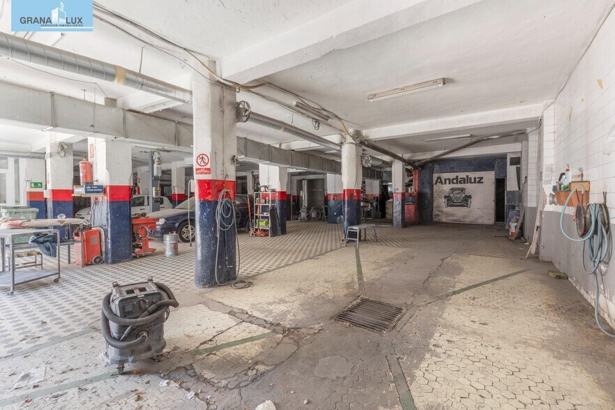 Calle Ribera del Violón, 2, Granada, Granada for sale - Building Photo - Image 1 of 34
