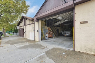 Plus de détails pour 22-14 Hazen St, East Elmhurst, NY - Industriel à louer