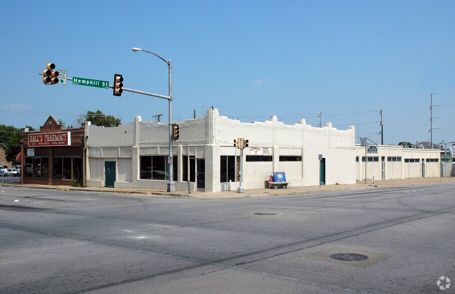 550-558 Hemphill St, Fort Worth, TX à louer - Photo du bâtiment - Image 2 de 7