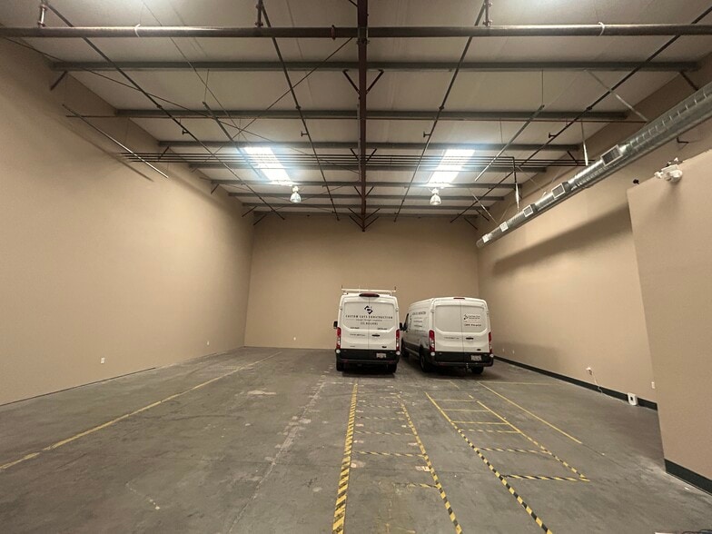 24556 S MacArthur Dr, Tracy, CA for lease - Building Photo - Image 2 of 3