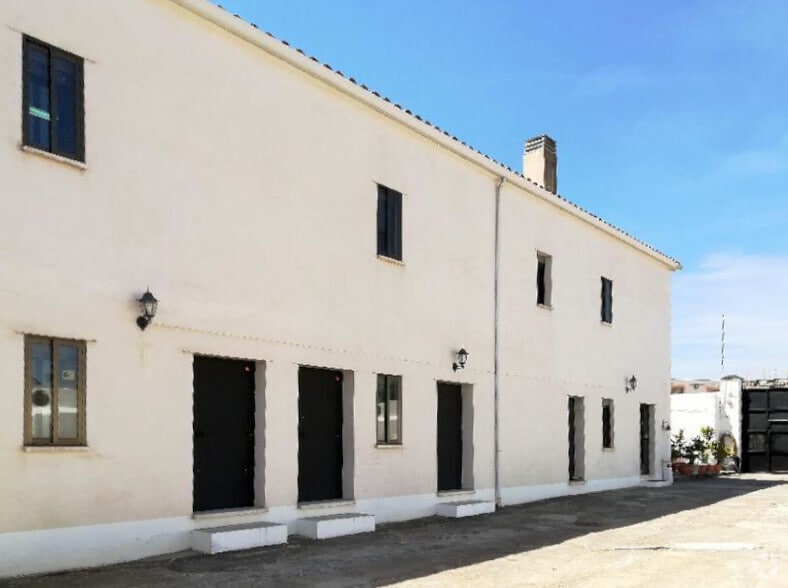 Industrial in Madrid, Madrid for sale - Primary Photo - Image 1 of 6