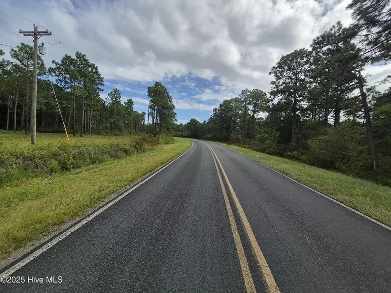 1268 Old Cedar Rd is, Atlantic, NC for sale - Primary Photo - Image 1 of 2