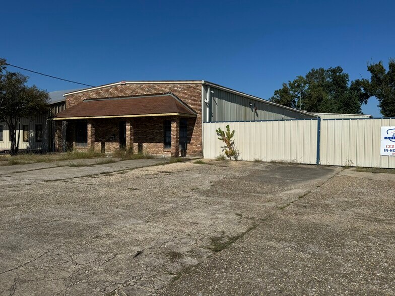 9941-9951 Mammoth ave, Baton Rouge, LA à vendre - Photo du bâtiment - Image 3 de 6