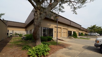Plus de détails pour 21 Fruean Way, South Yarmouth, MA - Industriel à vendre