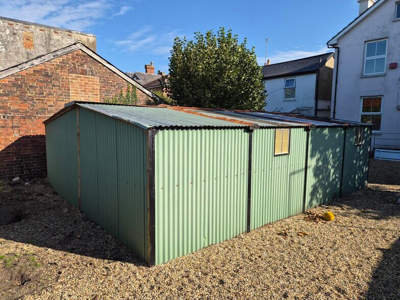 134 London Rd, Southborough à vendre - Photo du bâtiment - Image 2 de 7