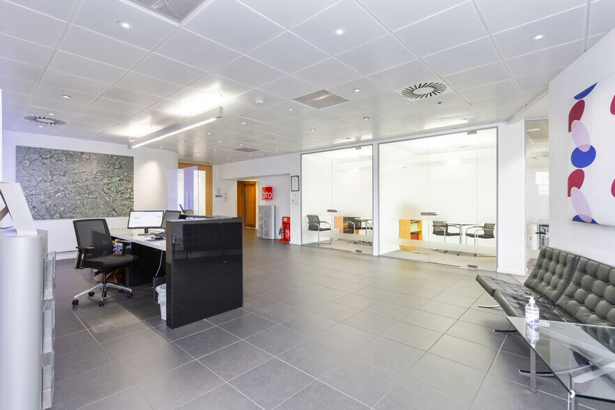 133 Fountainbridge, Edinburgh à louer - Photo du bâtiment - Image 2 de 13