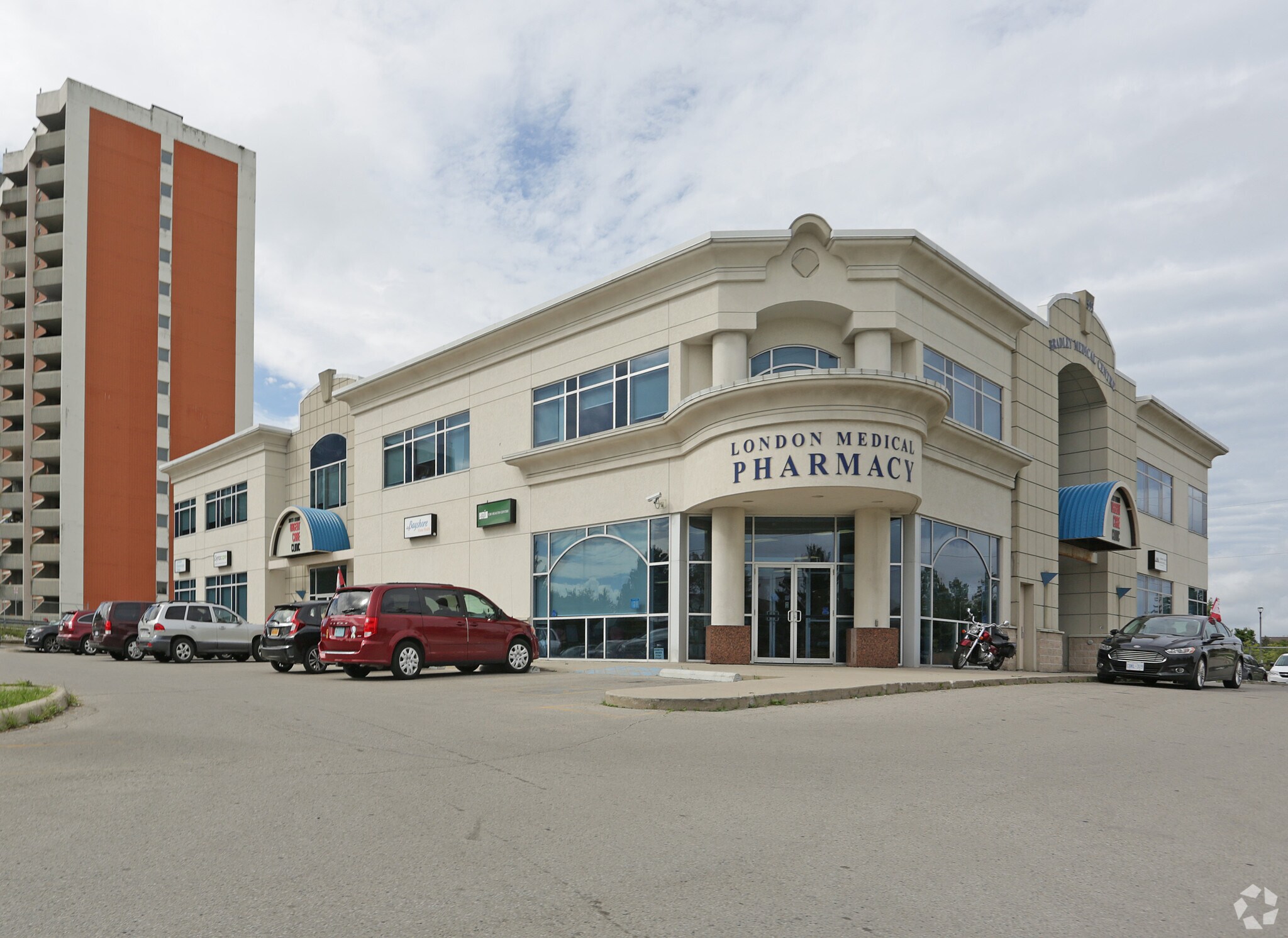 595 Bradley Ave, London, ON à vendre Photo principale- Image 1 de 1