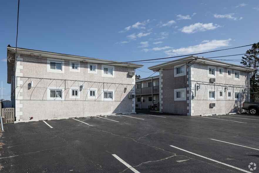 1414 Ocean Ave, Point Pleasant Beach, NJ for sale - Primary Photo - Image 1 of 1