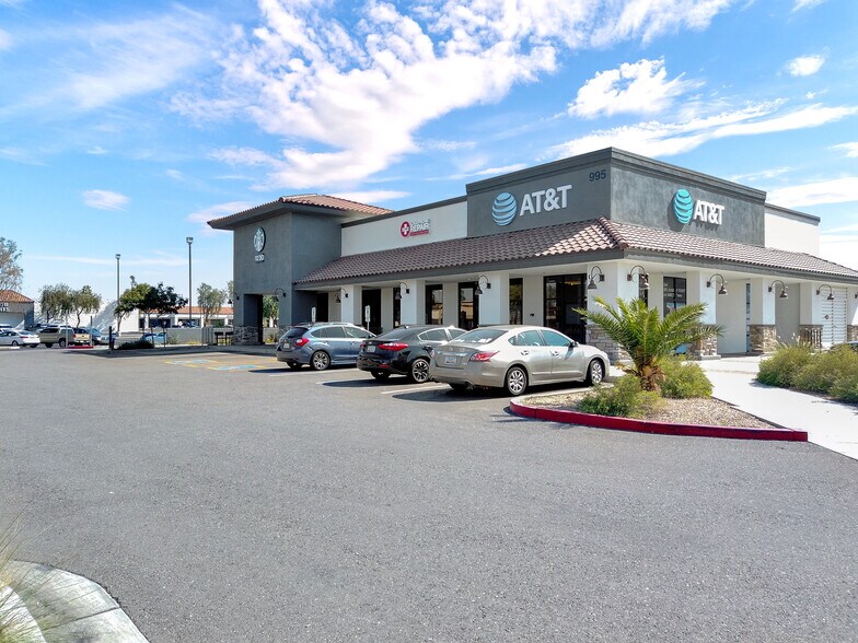 947-981 W Elliot Rd, Chandler, AZ à louer - Photo du bâtiment - Image 3 de 10