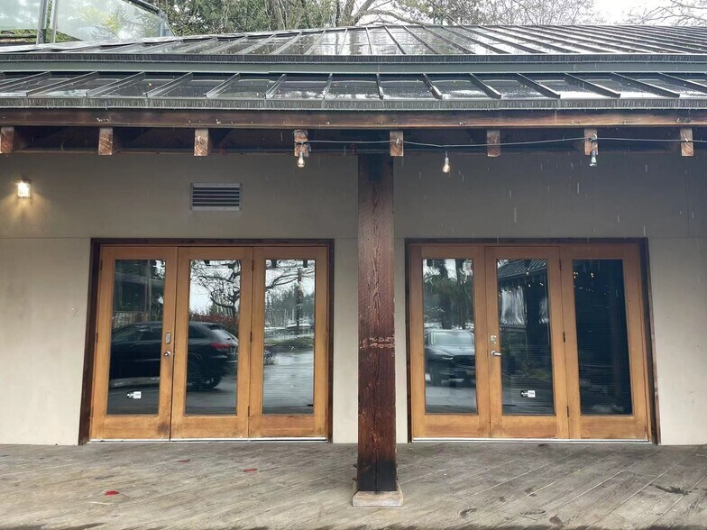 5775 Marine Dr, West Vancouver, BC for sale - Primary Photo - Image 1 of 1