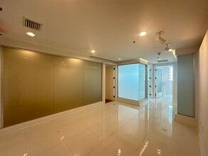 40 SW 13th St, Miami, FL for lease Interior Photo- Image 1 of 12