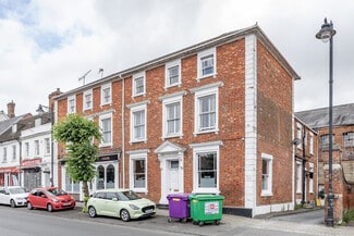 More details for 147-148 High St, Royal Wootton Bassett - Retail for Sale