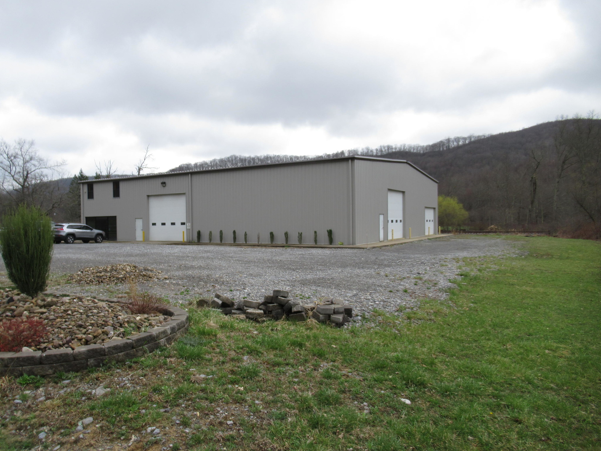 953 S Sewell St, Rainelle, WV for sale Primary Photo- Image 1 of 1