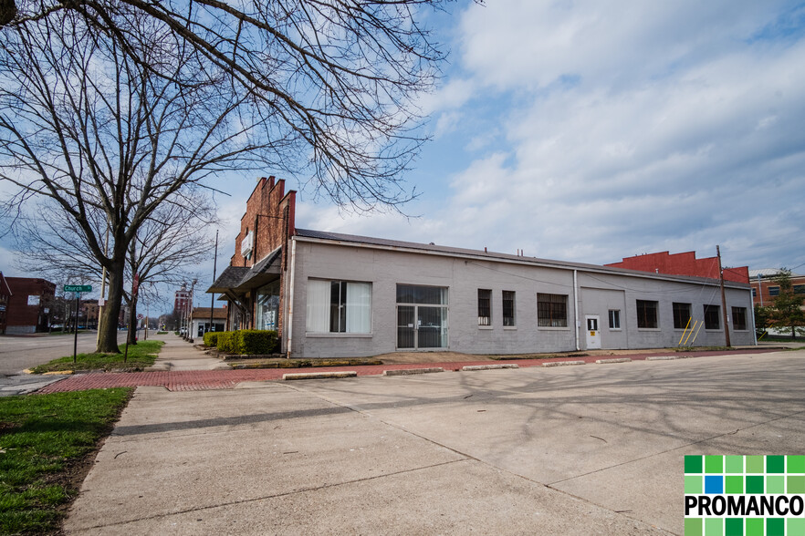 118 2nd St, Marietta, OH for lease - Building Photo - Image 3 of 6