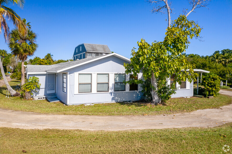 16870 Silver Tarpon Ct, Bokeelia, FL à vendre - Photo du b timent - Image 1 de 1