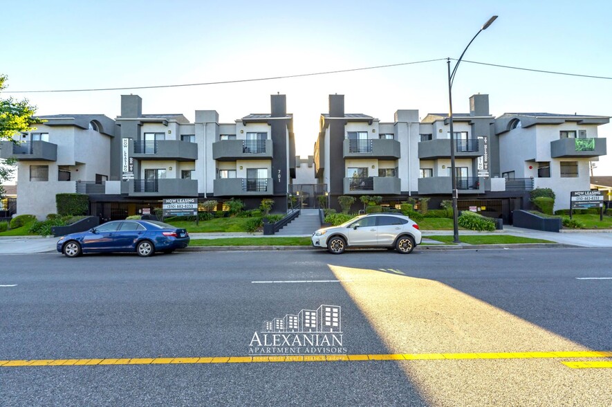 701-711 N Hollywood Way, Burbank, CA à vendre - Photo du b timent - Image 1 de 20