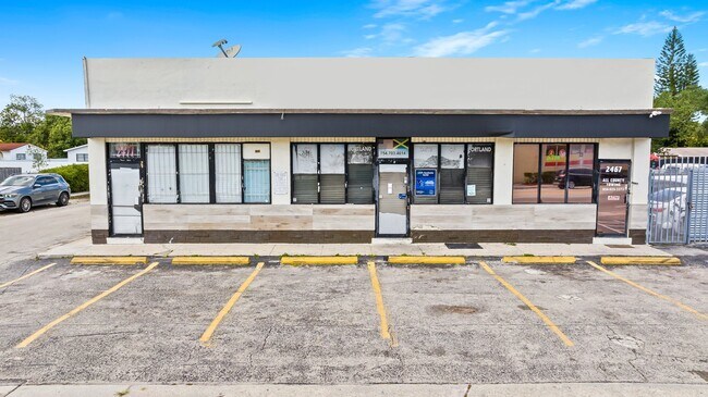 Plus de détails pour 2461-2471 Pembroke Rd, Hollywood, FL - Commerce de détail à louer
