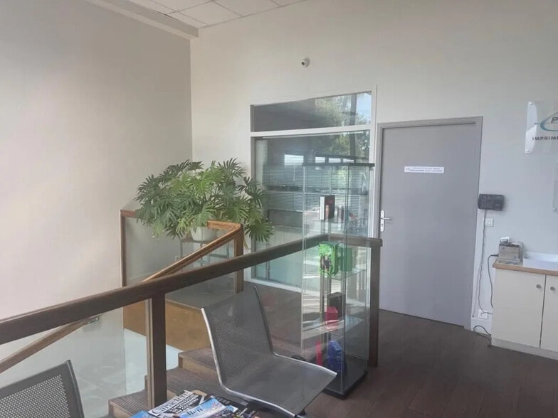 Flex in Champigny-sur-Marne for sale - Interior Photo - Image 3 of 7