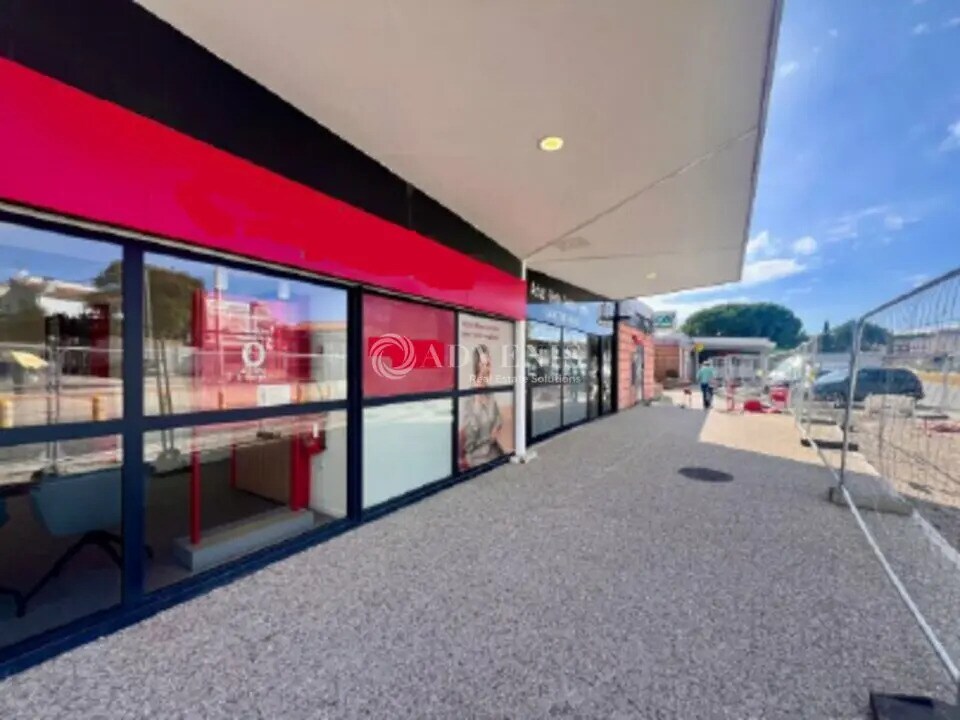 Retail in Montpellier for sale Building Photo- Image 1 of 7
