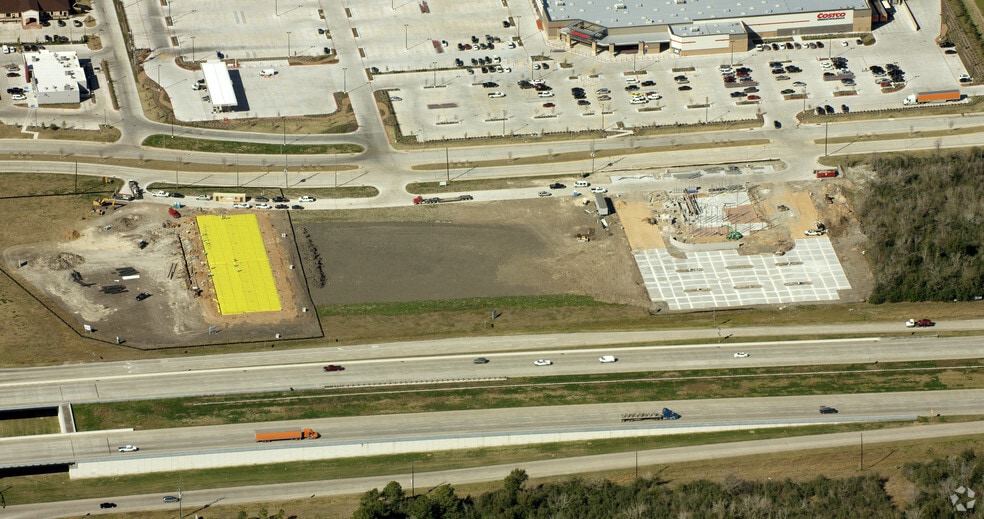 3609 Business Center Dr, Pearland, TX for sale - Building Photo - Image 3 of 11