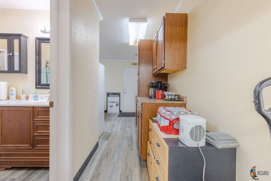 1902 W Euclid Ave, El Centro, CA à vendre - Photo du bâtiment - Image 3 de 29