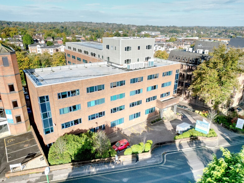 9-17 Perrymount Rd, Haywards Heath for lease - Building Photo - Image 2 of 14