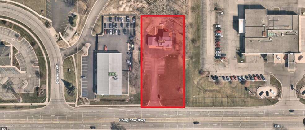 5617 E Saginaw Hwy, Grand Ledge, MI à vendre - Photo du bâtiment - Image 2 de 2