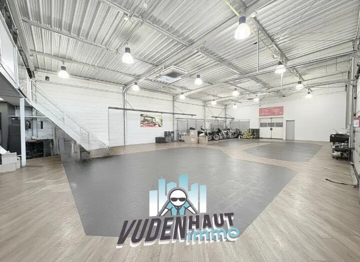 Flex in Toulouse for lease Building Photo- Image 1 of 10