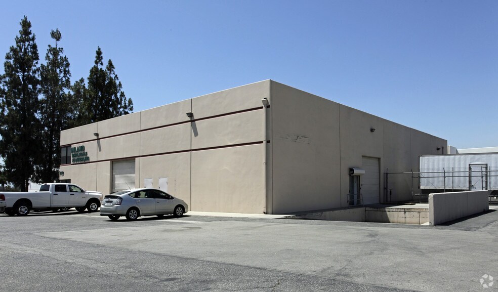 759 S Allen St, San Bernardino, CA à vendre - Photo du bâtiment - Image 3 de 3