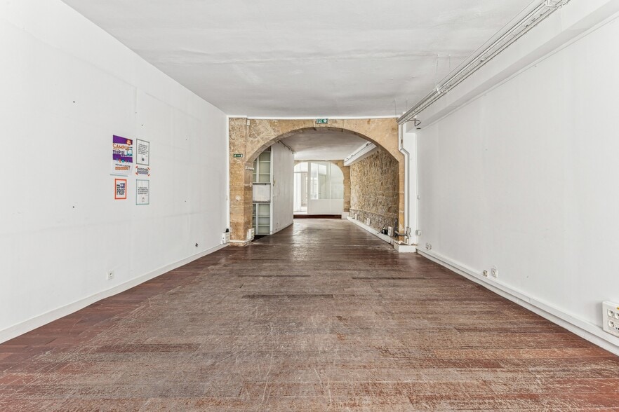 33 Rue Du Petit Musc, Paris for lease - Building Photo - Image 1 of 11