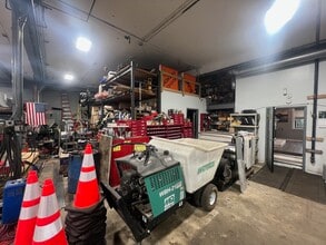 36 Montesano Rd, Fairfield, NJ for lease Interior Photo- Image 2 of 9