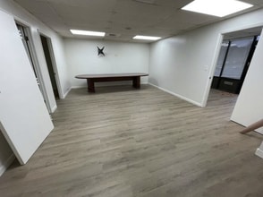 6240 39th St N, Pinellas Park, FL à louer Photo intérieure- Image 2 de 6