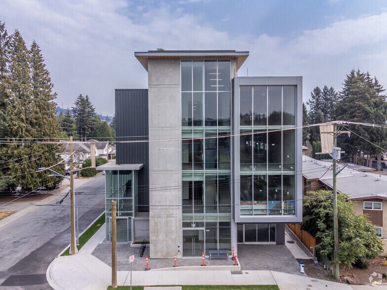 2060 Mccallum Rd, Abbotsford, BC à vendre - Photo du bâtiment - Image 2 de 4